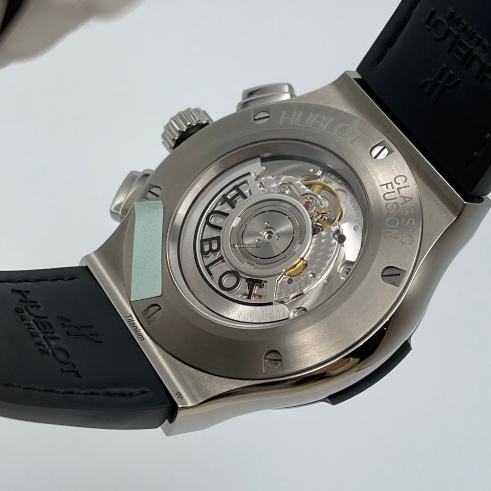 Hublot Classic Fusion Chronograph Mens watch Unisex Automatic Titanium 521.NX.2611.LR 5