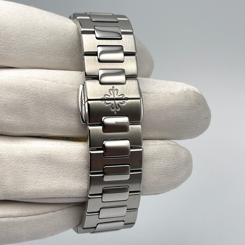 Patek Philippe Nautilus Womens watch Automatic Steel 7018 1A-010 5