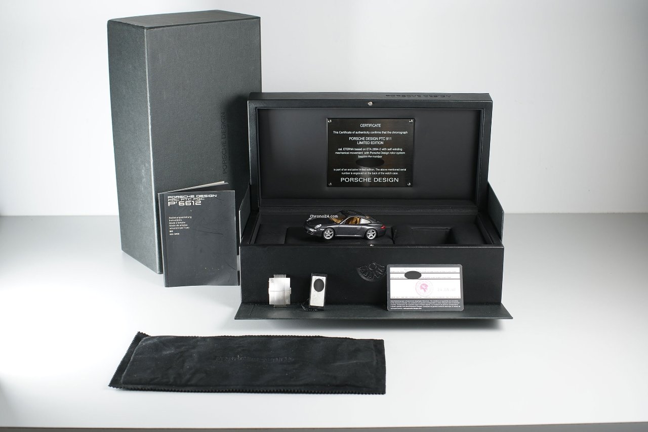 Porsche Design Dashboard Automatic Titanium 6612.11.42 5