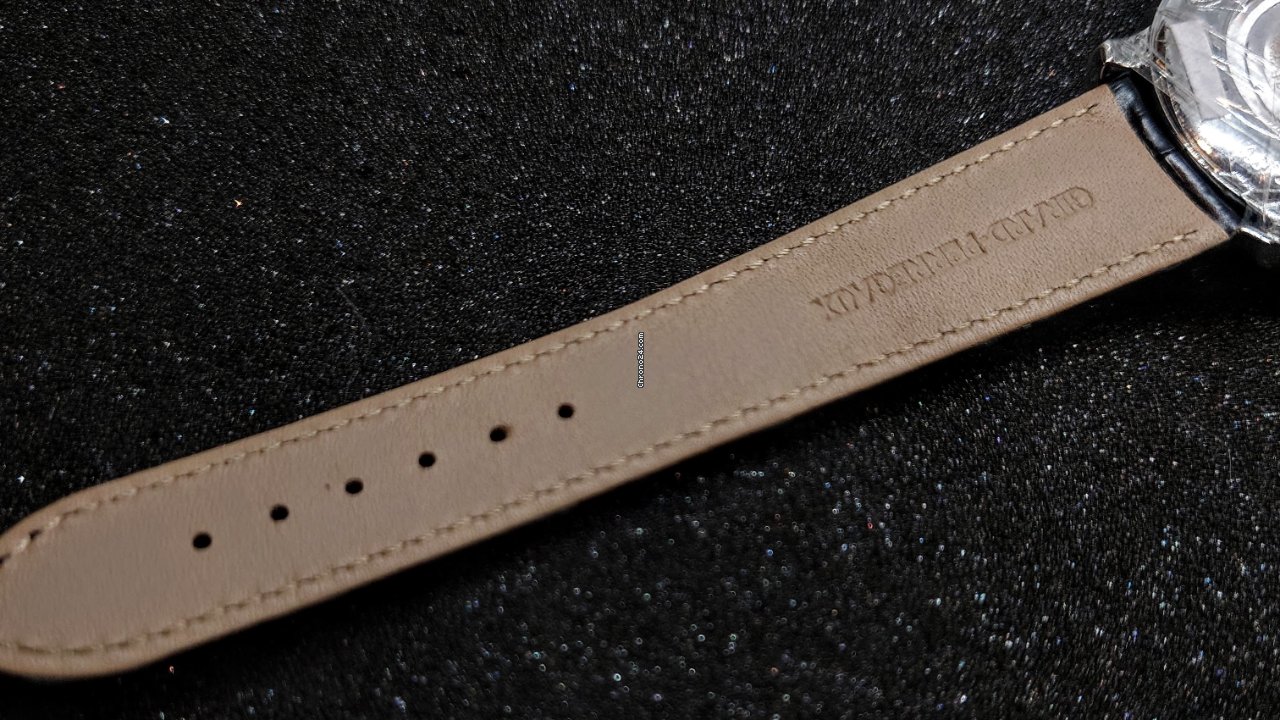 Girard Perregaux 1966 Automatic Steel 49545-11-1A1-BB60 5