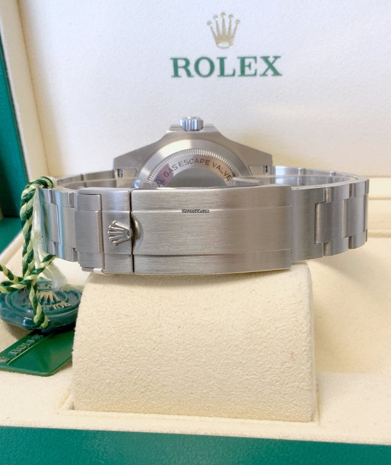 Rolex Sea-Dweller 4000 Mens watch Unisex Steel Automatic 116600 5