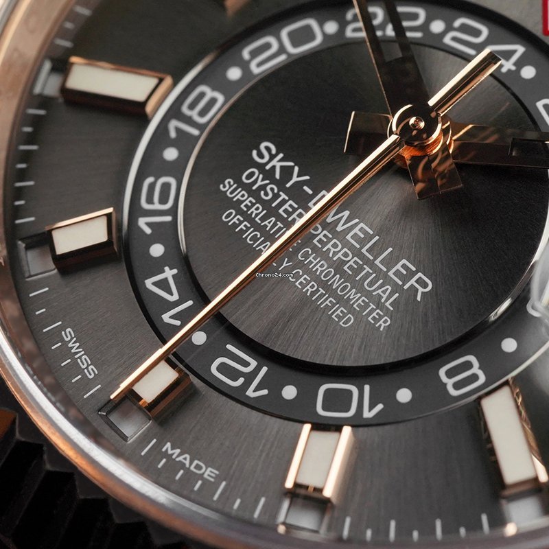 Rolex Sky-Dweller Mens watch Unisex Rose gold Automatic 326135 5