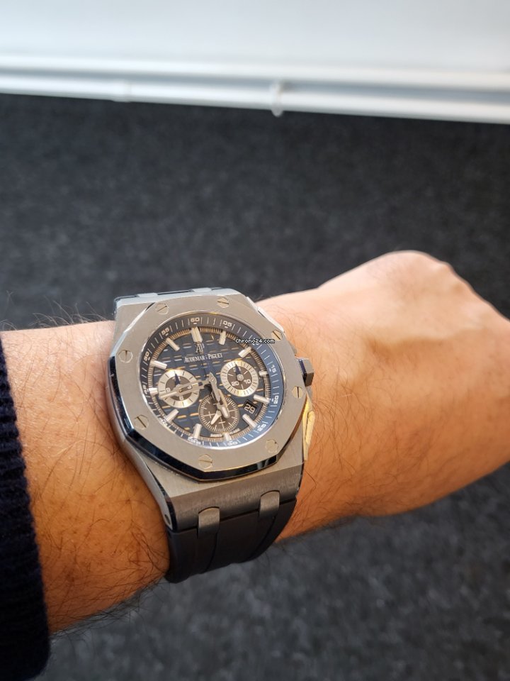 Audemars Piguet Royal Oak Offshore Chronograph Mens watch Unisex Automatic Titanium Ref. 26480TI.OO.A027CA.01 5