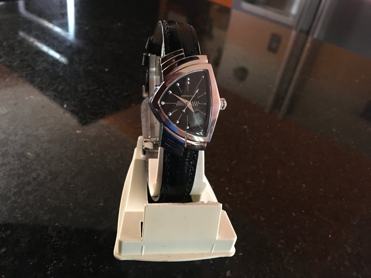 Hamilton Ventura Womens watch Quartz H24 211 732 5