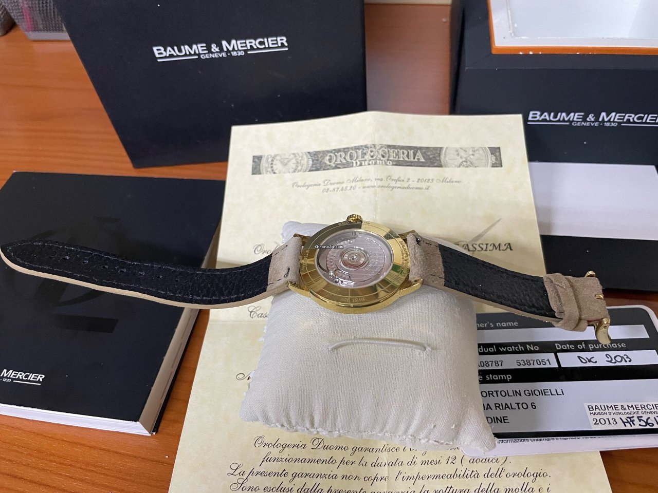 Baume & Mercier Classima Mens watch Unisex Automatic Yellow gold MOA08787 5