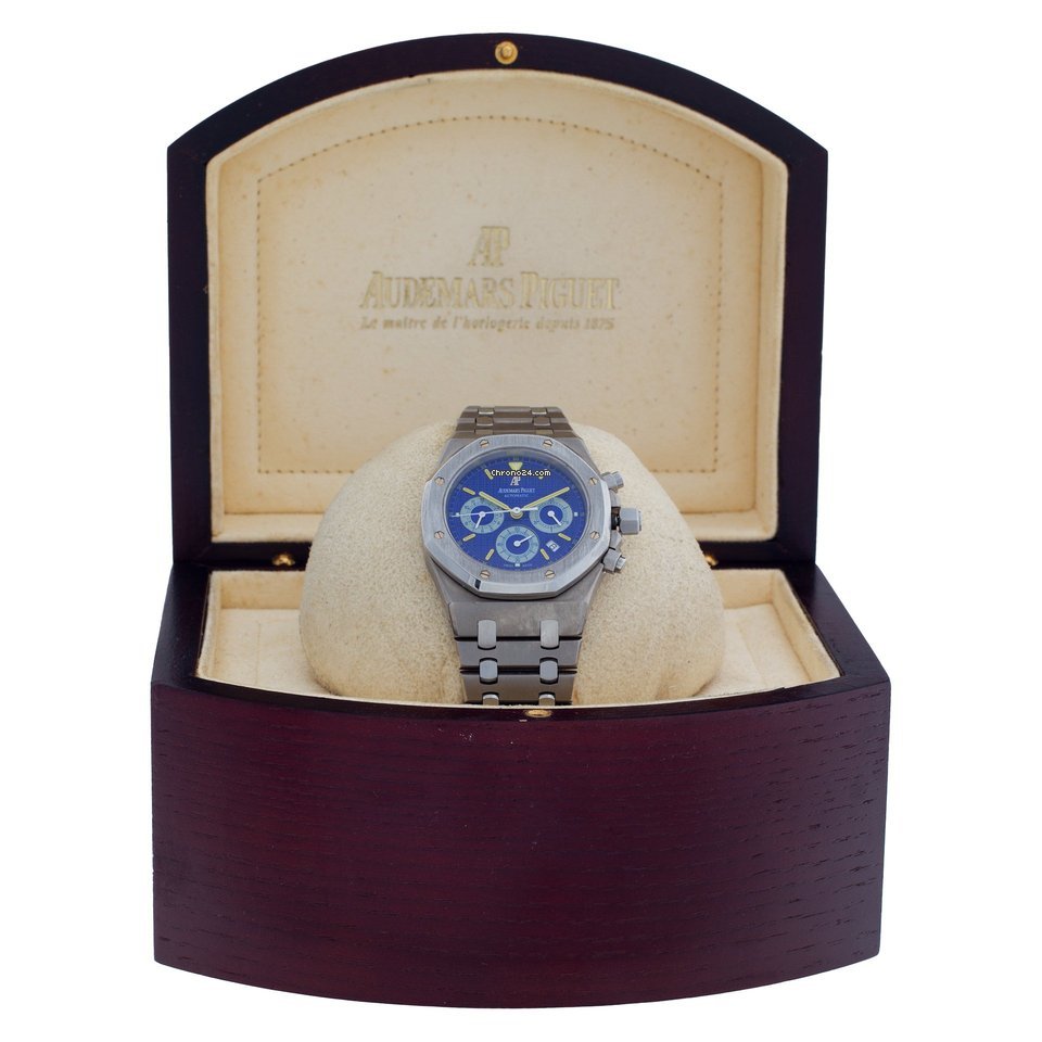 Audemars Piguet Royal Oak Chronograph Mens watch Unisex Automatic Titanium 25860.IS.O.1110IS.01 5