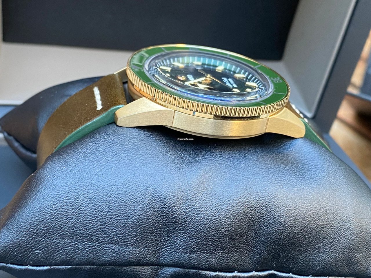 Rado HyperChrome Captain Cook Mens watch Unisex Automatic Bronze R32504315 5