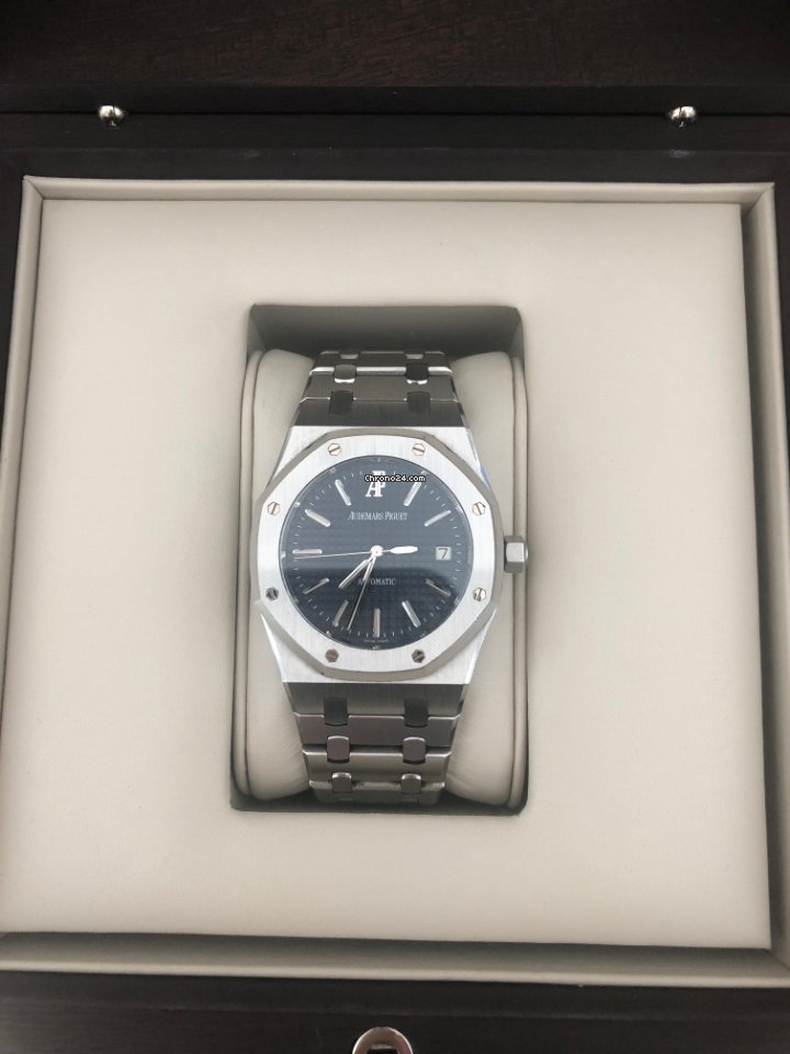 Audemars Piguet Royal Oak Selfwinding Mens watch Unisex Automatic Steel 15300ST.OO.1220ST.02 5
