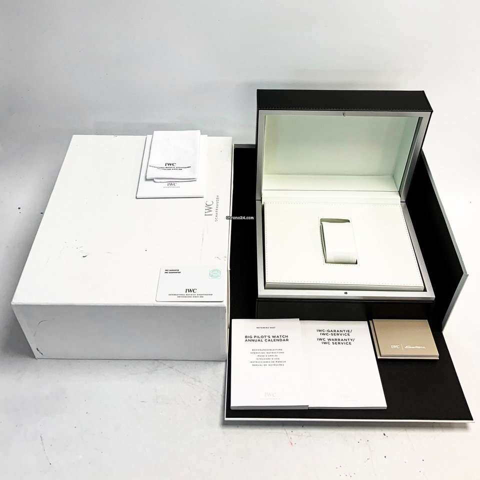 IWC Big Pilot Mens watch Unisex Automatic White gold IW5027-03 5