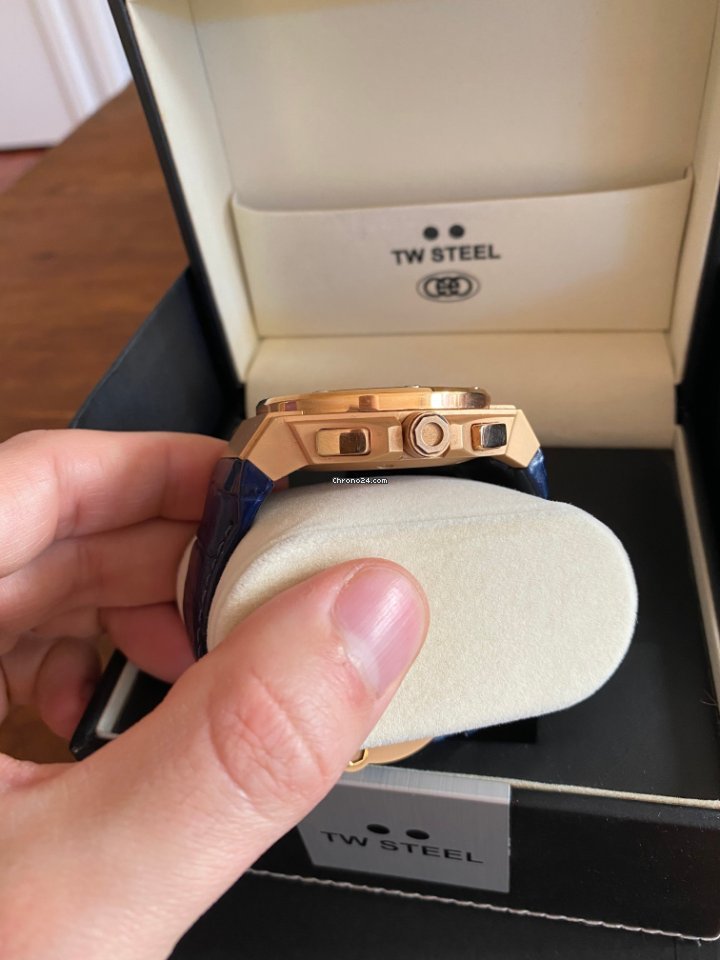 TW Steel Mens watch Unisex Quartz CE4004 5