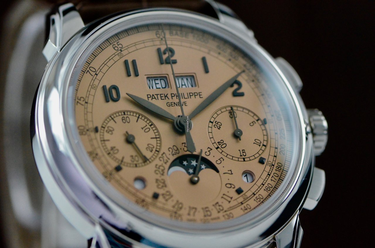Patek Philippe Perpetual Calendar Chronograph Mens watch Unisex Manual winding Platinum 5270P-001 5