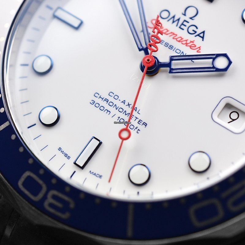 Omega Seamaster Diver 300 M Mens watch Unisex Automatic 212.32.41.20.04.001 5