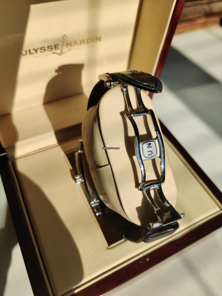 Ulysse Nardin Quadrato Dual Time Mens watch Unisex Automatic Steel 243-92 632 5