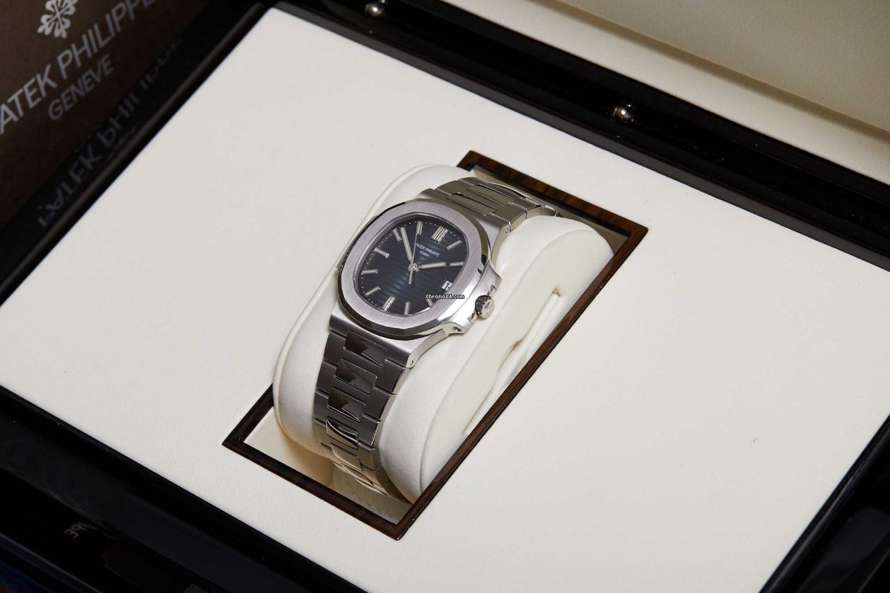 Patek Philippe Nautilus Mens watch Unisex Automatic Steel 5800 1A-001 5
