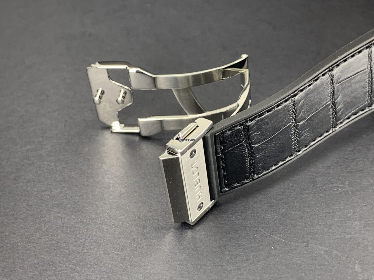 Hublot Classic Fusion 45, 42, 38, 33 mm Automatic Titanium 505.NX.2610.LR 5