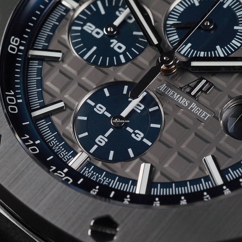 Audemars Piguet Royal Oak Offshore Chronograph Mens watch Unisex Automatic Titanium 26400IO.OO.A004CA.02 5