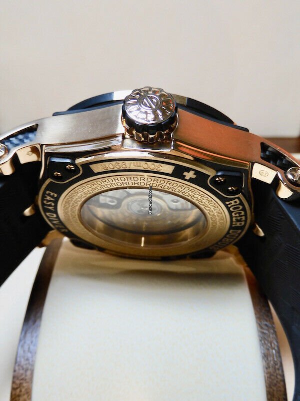 Roger Dubuis Easy Diver Automatic Rose gold SED46 5