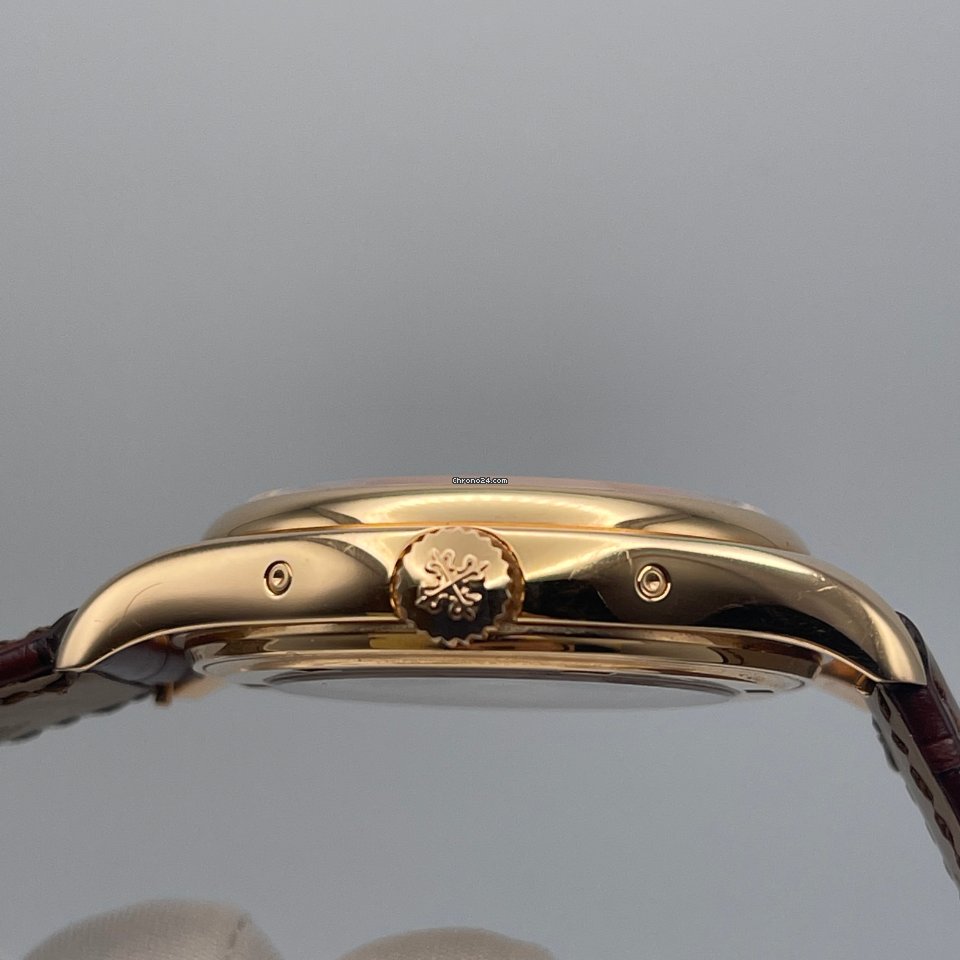 Patek Philippe Annual Calendar Mens watch Unisex Automatic Rose gold 5146R-001 5