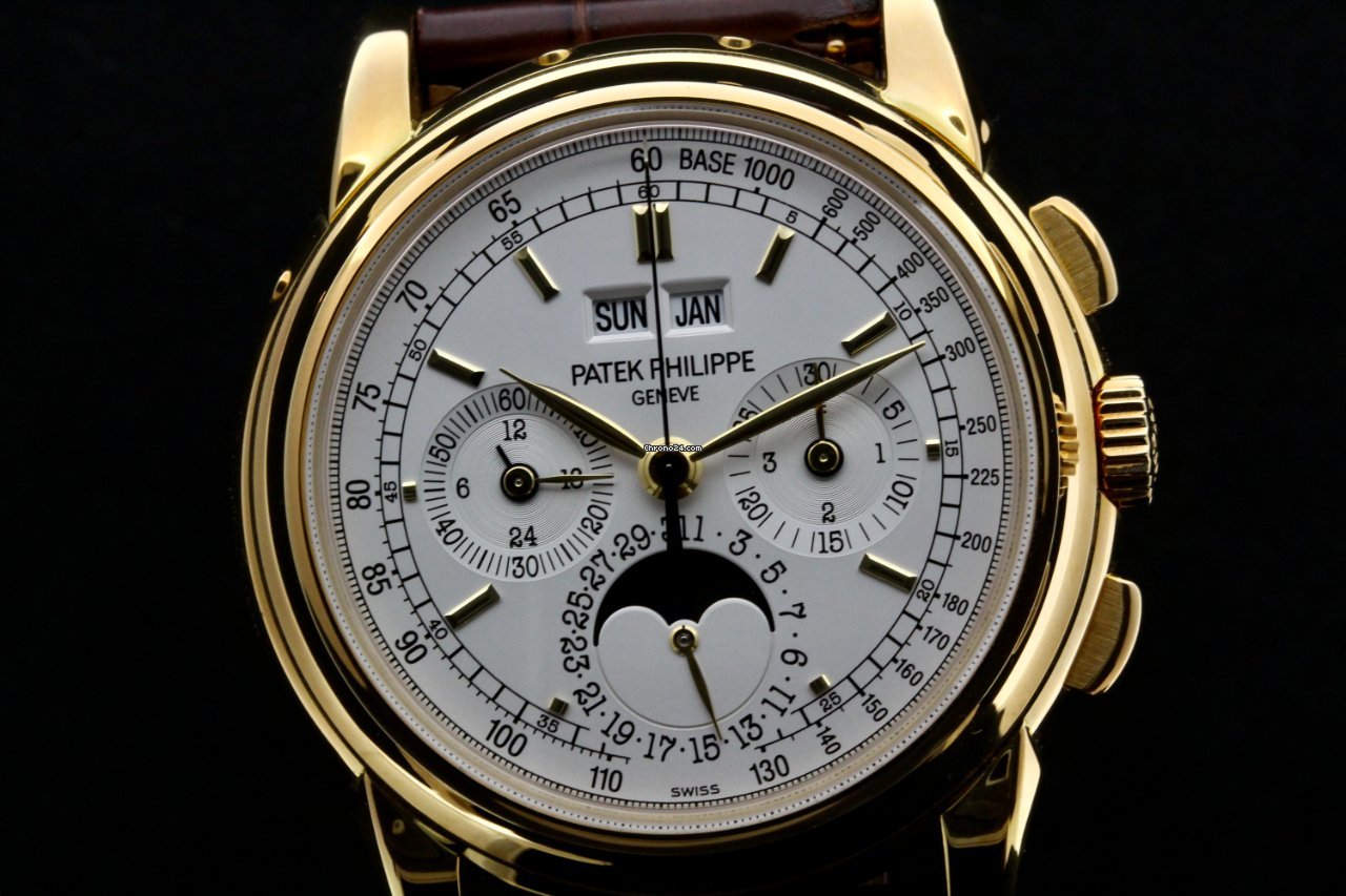 Patek Philippe Perpetual Calendar Chronograph Manual winding Yellow gold 5970J-001 5