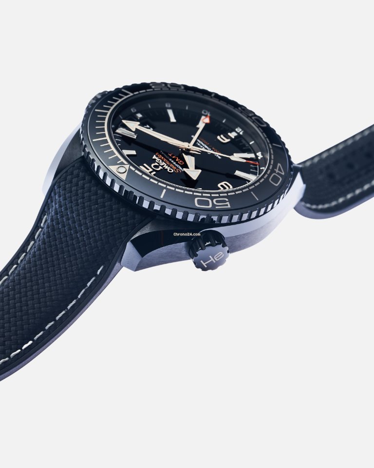 Omega Seamaster Planet Ocean Mens watch Unisex Automatic Ceramic 215.92.46.22.01.001 5
