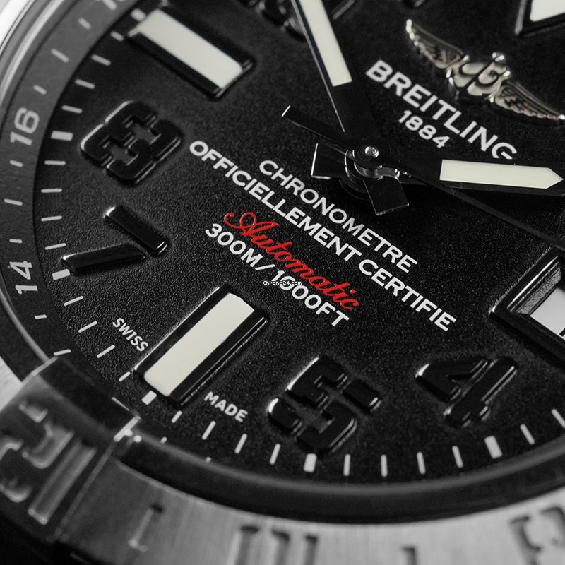 Breitling Avenger II GMT Mens watch Unisex Automatic Steel A32390111B2A1 5