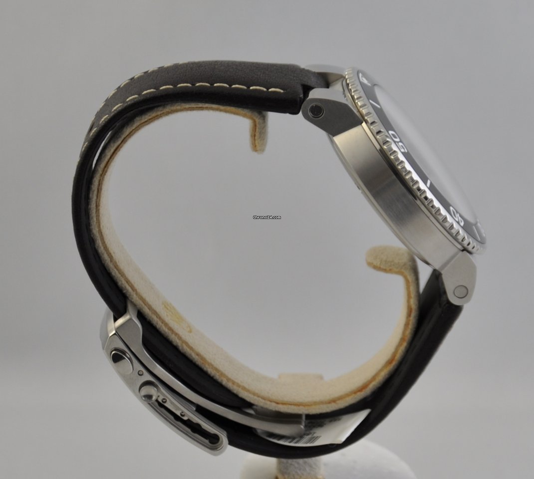 Oris Aquis Date Mens watch Unisex Automatic Steel 01 733 7730 4135-07 4 24 65EB 5