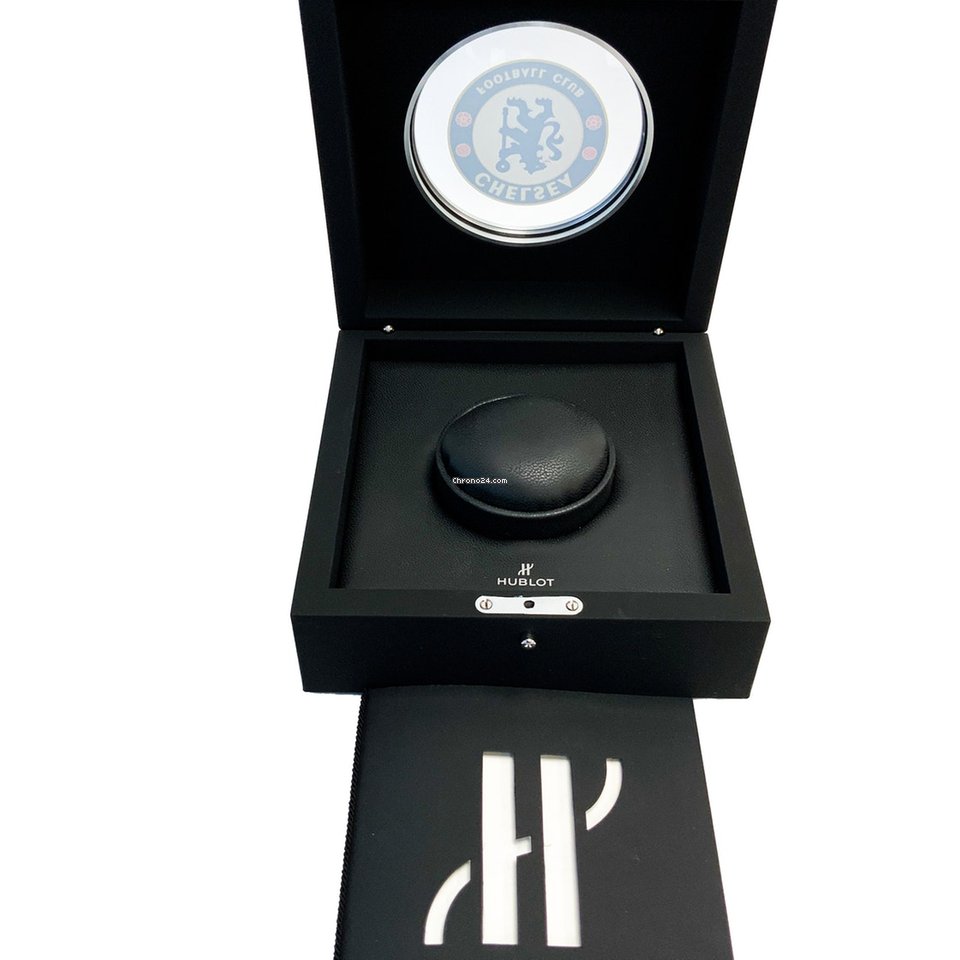 Hublot Classic Fusion Chronograph Mens watch Unisex Automatic Ceramic 521.EX.7179.RX.CFC19 5