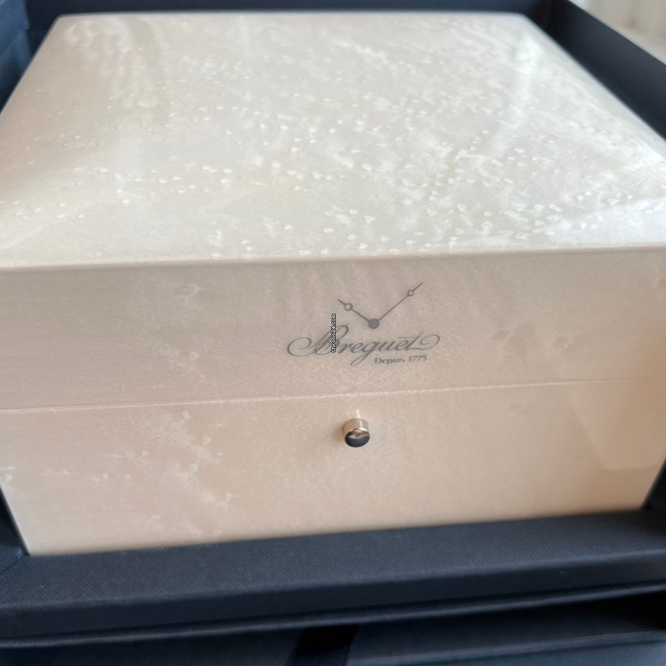 Breguet Reine de Naples Womens watch Automatic Yellow gold 8908BA 52 864.D00D 5