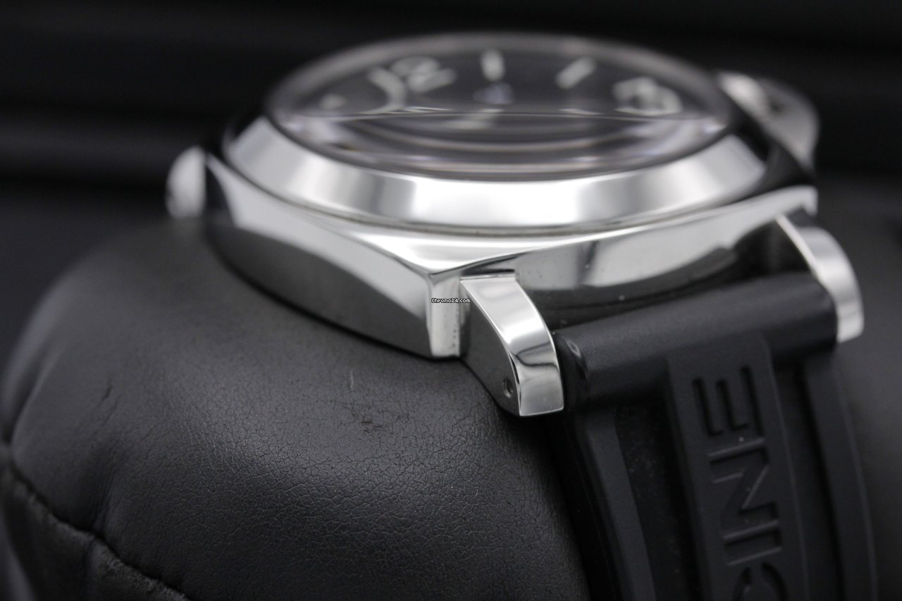 Panerai Luminor Base Logo Steel PAM 000 5
