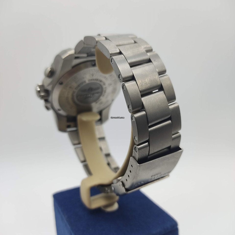 Breitling Cockpit B50 Mens watch Unisex Quartz Titanium EB501022 BD40 5