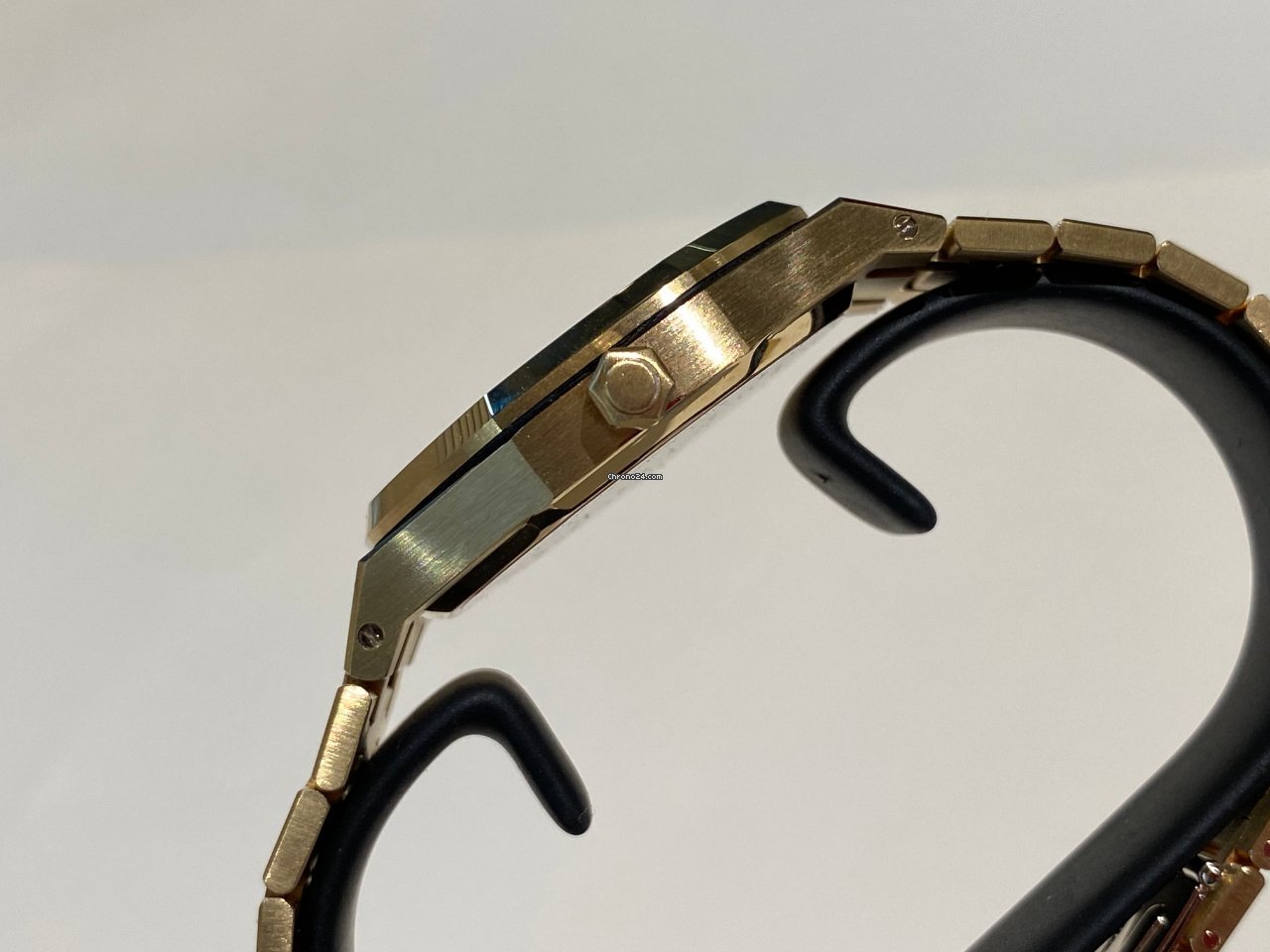 Audemars Piguet Royal Oak Day-Date Mens watch Unisex Automatic Yellow gold 25572BA.OO.0789BA.01 5