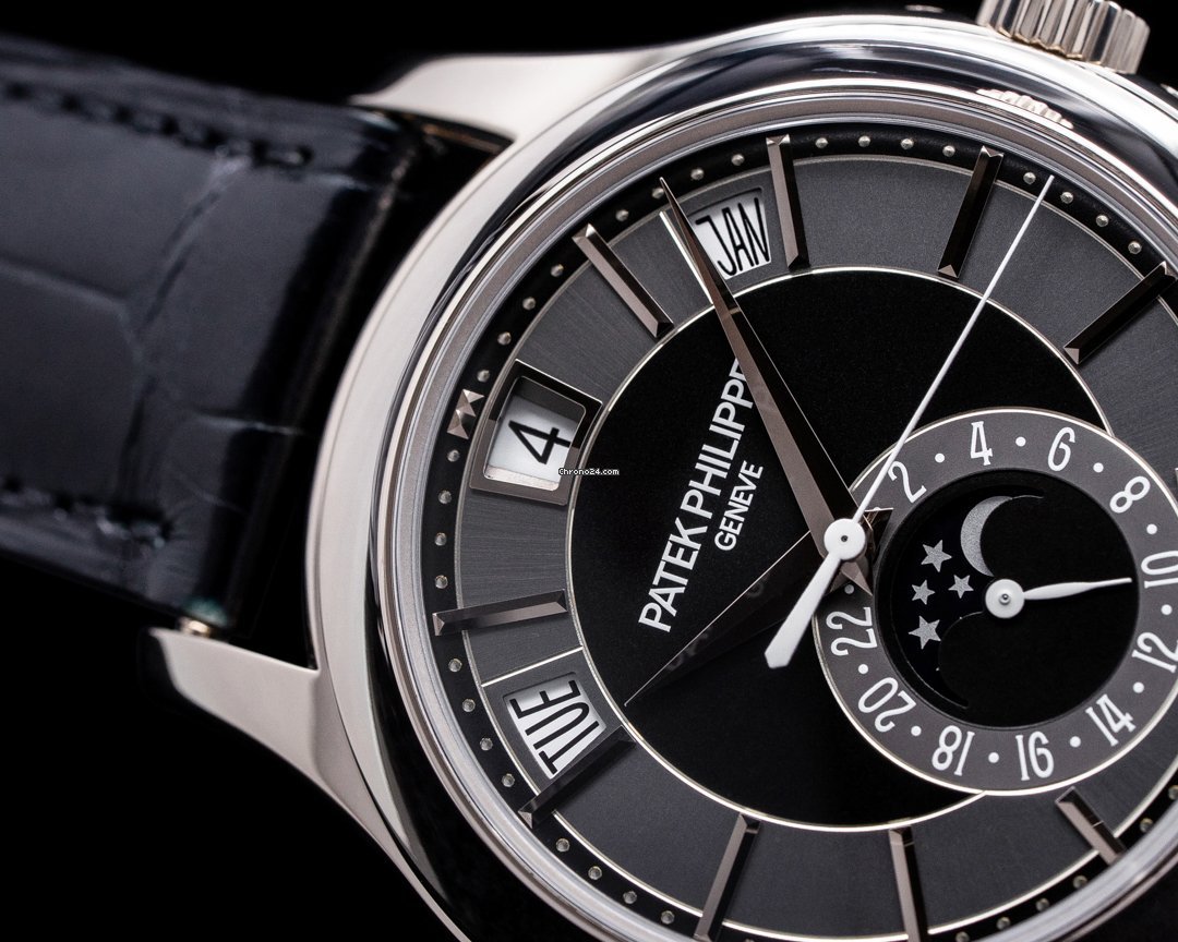 Patek Philippe Annual Calendar Mens watch Unisex Automatic White gold 5205G-010 5