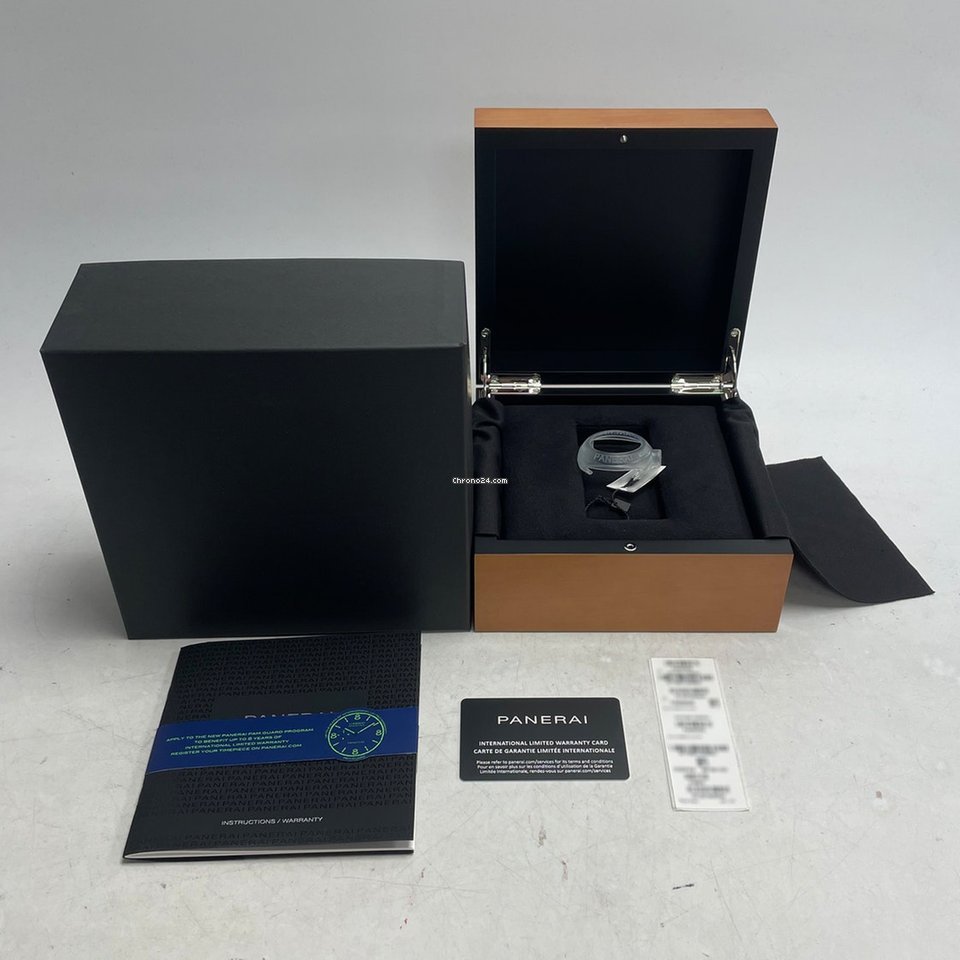 Panerai Mens watch Unisex Manual winding Steel PAM02020 5