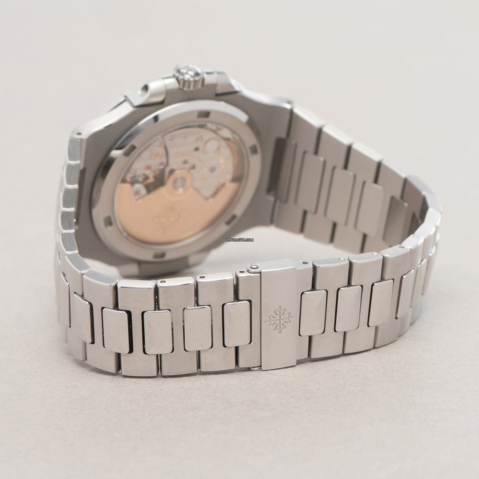 Patek Philippe Nautilus Mens watch Unisex Automatic Steel 5711 1A-011 5