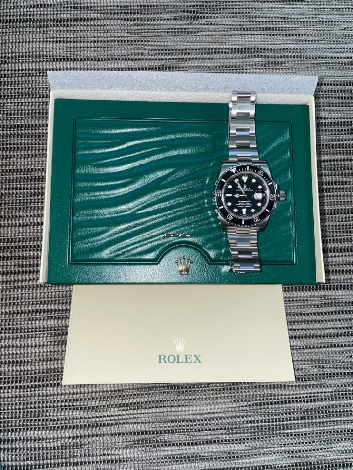 Rolex Submariner Date Mens watch Unisex Steel Automatic 16610LN 5
