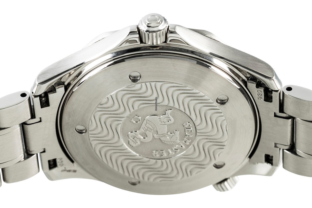 Omega Seamaster Diver 300 M Mens watch Unisex Automatic Steel 2254.50.00 5