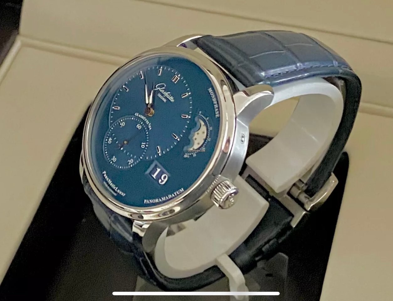 Glashtte Original PanoMaticLunar Mens watch Unisex Automatic Steel 1-90-02-46-32-30 5
