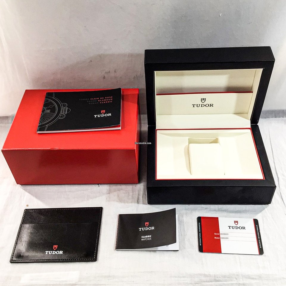 Tudor Glamour Date-Day Mens watch Unisex Automatic Steel 56010N SLV DI BRC 5