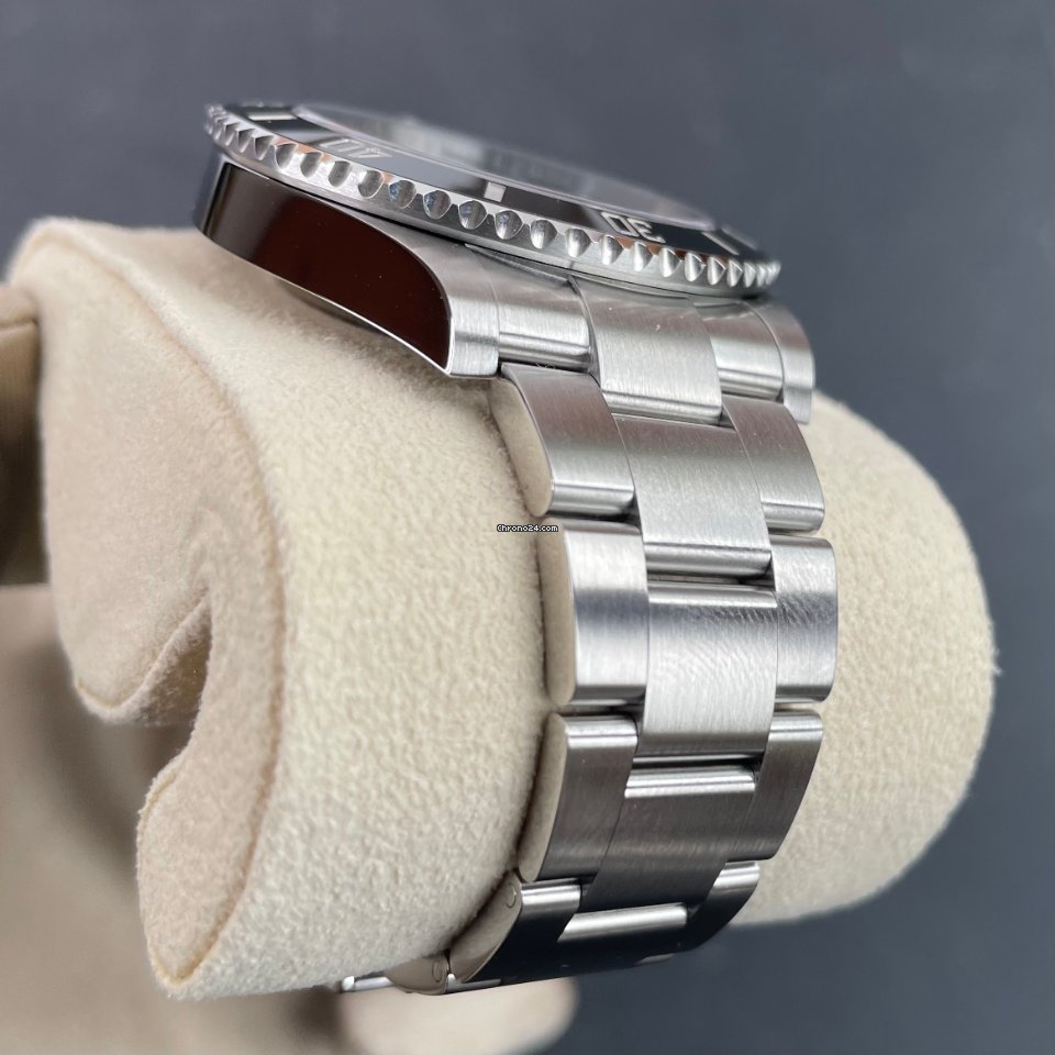 Rolex Submariner (No Date) Mens watch Unisex Steel Automatic 124060 5