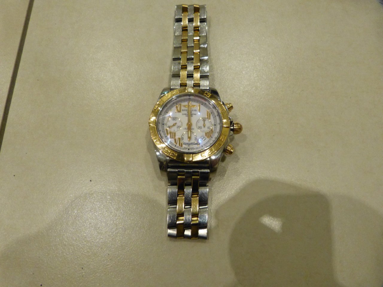 Breitling Chronomat 44 Mens watch Unisex Automatic Gold Steel CB 0110 5