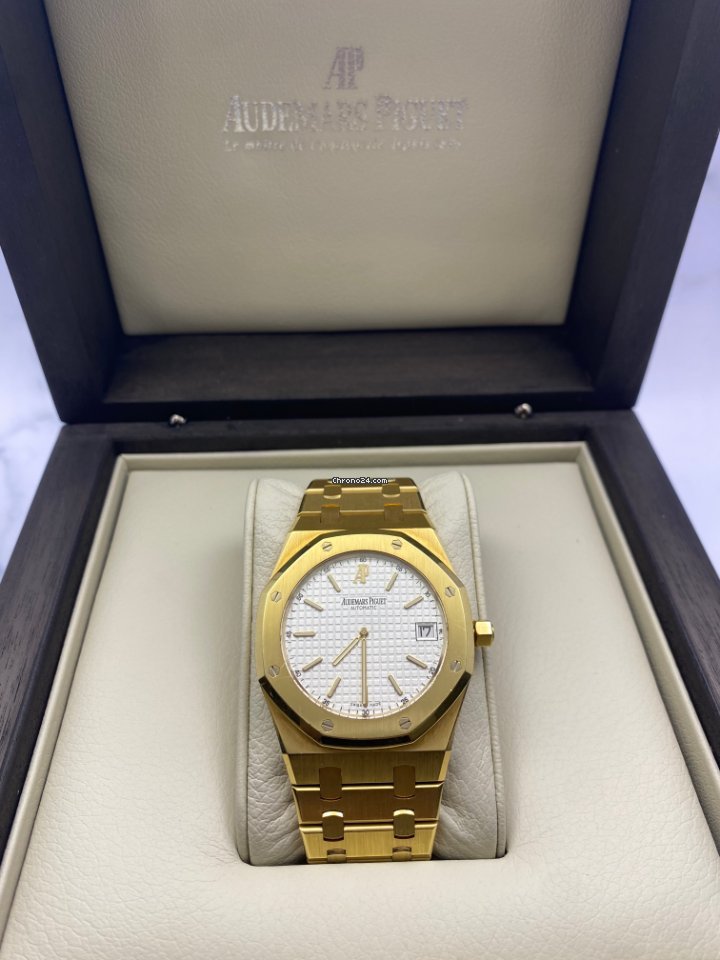 Audemars Piguet Royal Oak Jumbo Mens watch Unisex Automatic Yellow gold 15202BA.OO.0944BA.01 5