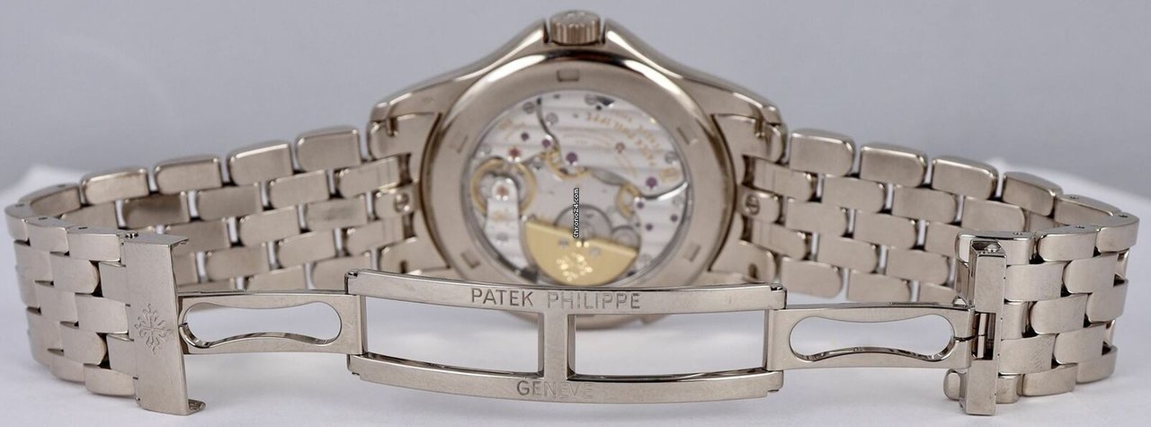 Patek Philippe World Time Mens watch Unisex Automatic White gold 5130G 5