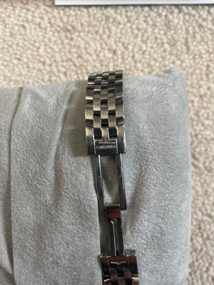 Longines DolceVita Quartz Steel L5.158.4.16.6 5