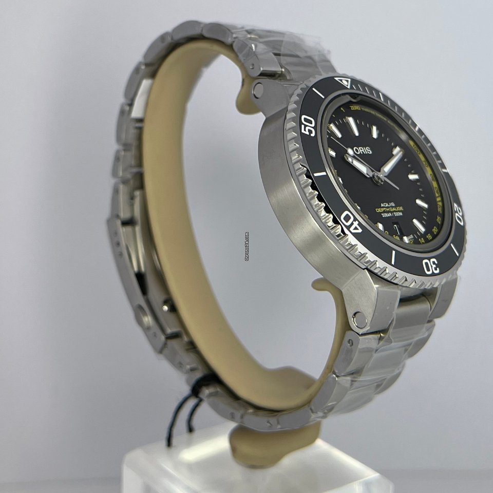 Oris Aquis Depth Gauge Mens watch Unisex Automatic Steel 01 733 7755 4154-Set MB 5