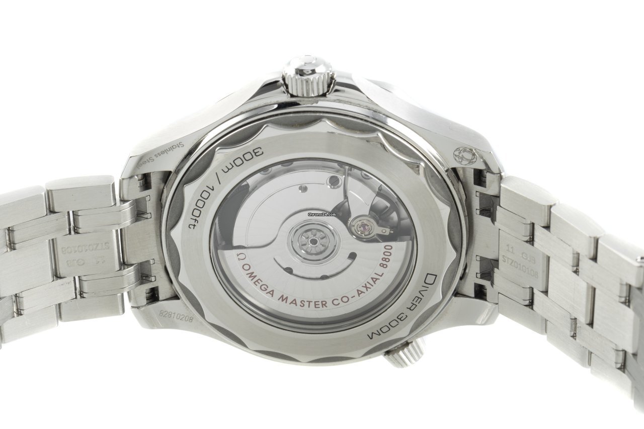 Omega Seamaster Diver 300 M Mens watch Unisex Automatic Steel 210.30.42.20.06.001 5