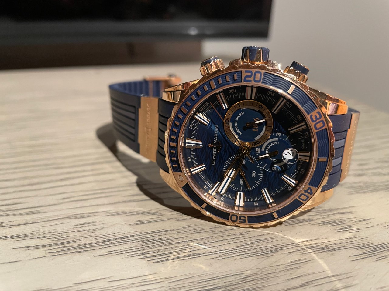 Ulysse Nardin Diver Chronograph Mens watch Unisex Automatic Rose gold 1502-151-3 93 5