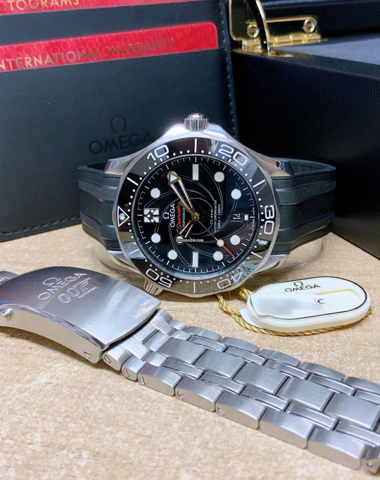 Omega Seamaster Diver 300 M Mens watch Unisex Automatic Steel 210.22.42.20.01.004 5
