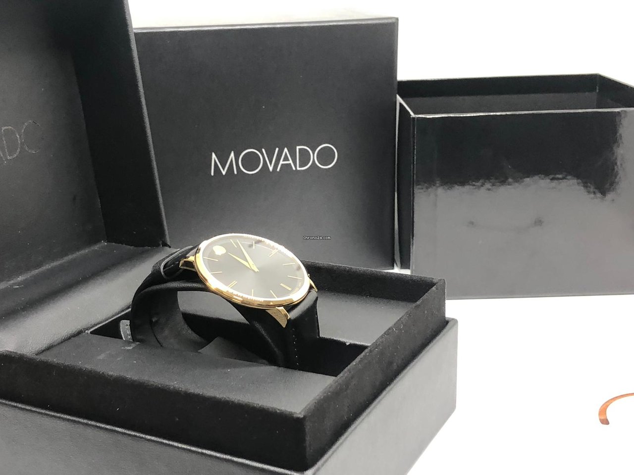 Movado Mens watch Unisex Quartz Gold Steel 0607087 5
