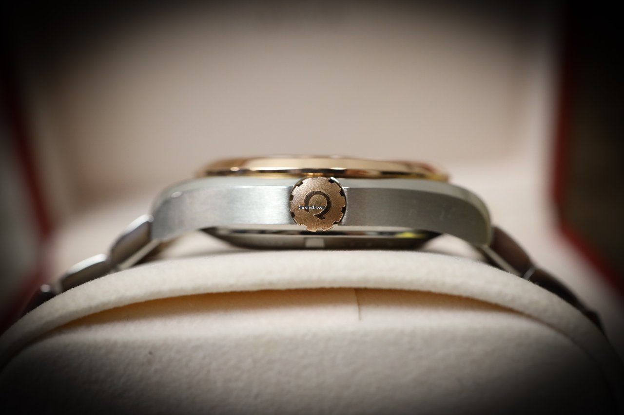 Omega Seamaster Aqua Terra Mens watch Unisex Automatic Gold Steel 231.20.39.21.06.001 5