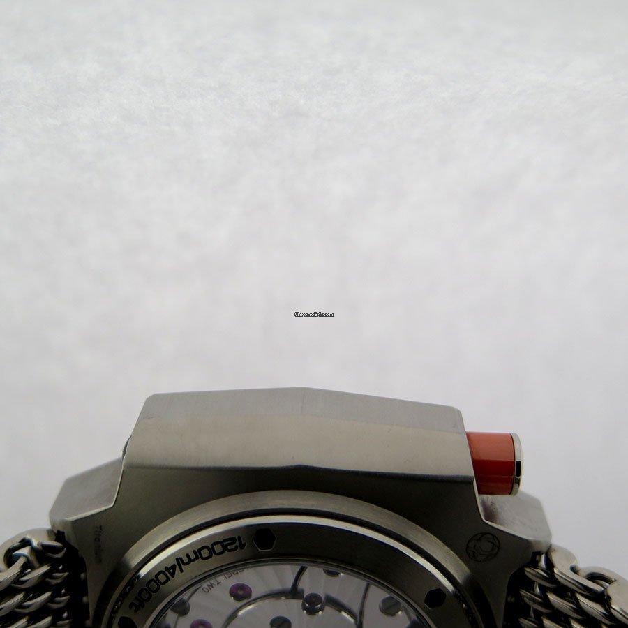 Omega Seamaster PloProf Mens watch Unisex Automatic Titanium 227.90.55.21.99.002 5